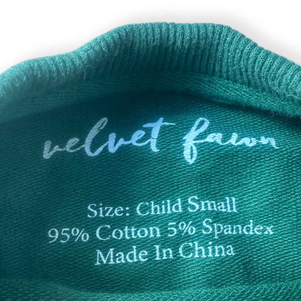 Velvet Fawn Gangs All Deer Classic Pullover in Evergreen in Child Small (3/4) - Picture 7 of 7